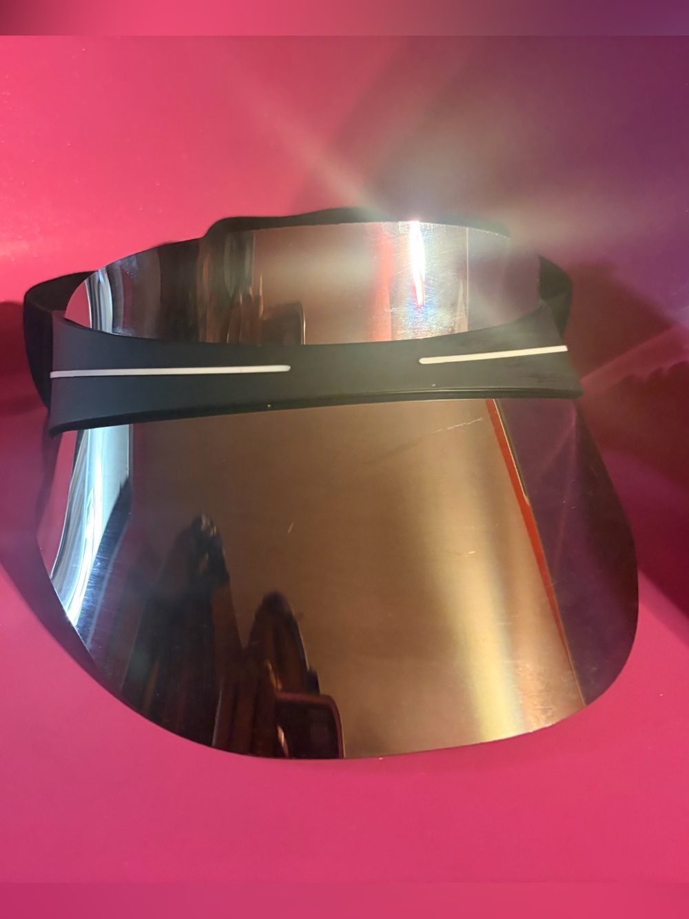 PrettyLittleThing Silver Mirrored Visor